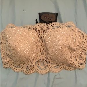 Victoria’s Secret strapless lace bra size 36D